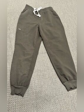 Figs black jogger scrub pants